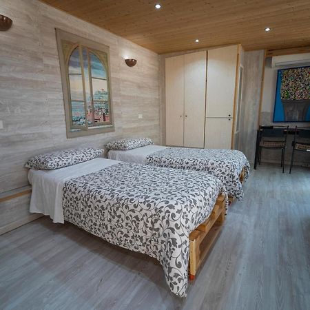 Bed and Breakfast Domus Vesuvia Torre Annunziata Exterior foto