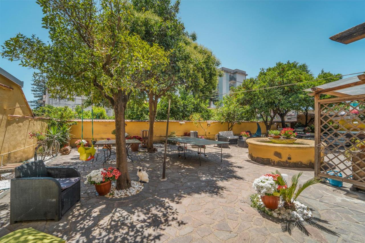 Bed and Breakfast Domus Vesuvia Torre Annunziata Exterior foto