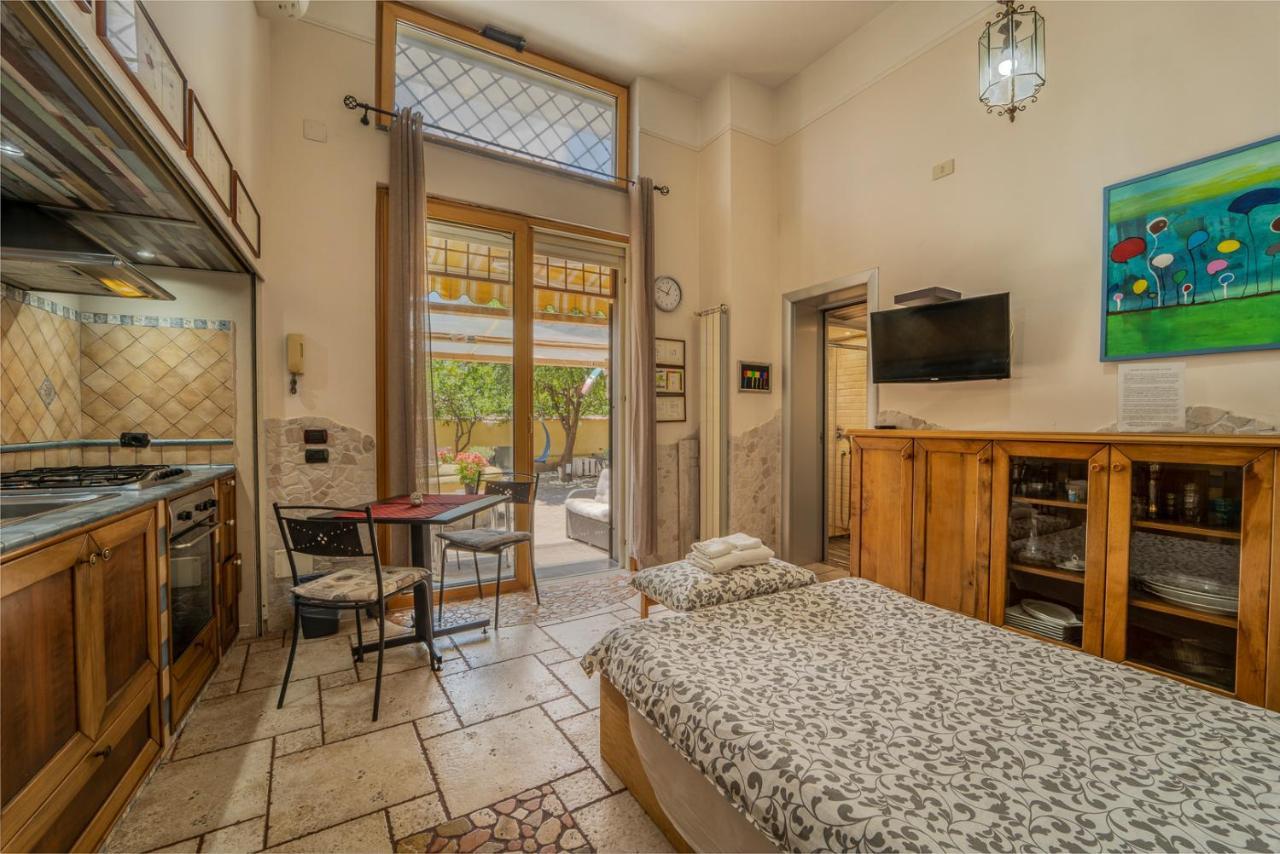 Bed and Breakfast Domus Vesuvia Torre Annunziata Exterior foto